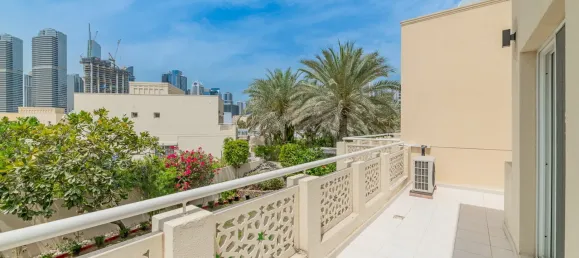 4 dormitorios villa en alquiler en Meadows, Dubai, UAE № 106204 18