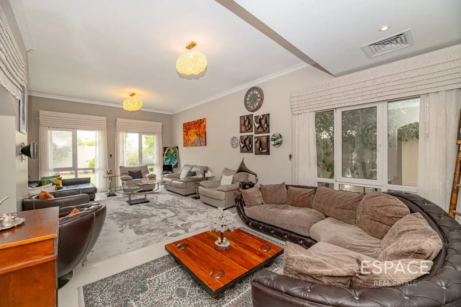 4 dormitorios villa en alquiler en Meadows, Dubai, UAE № 106204