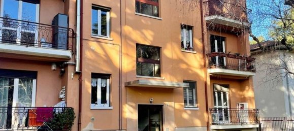 Квартира с 3 комнатами в Карнаго, Италия № 334177 26