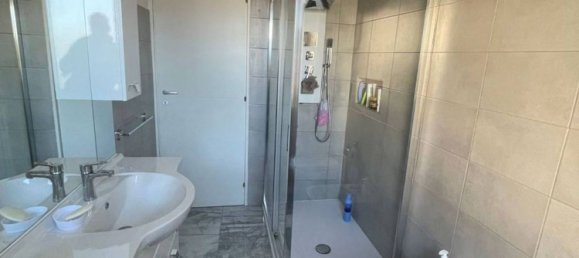 Квартира с 3 комнатами в Карнаго, Италия № 334177 14