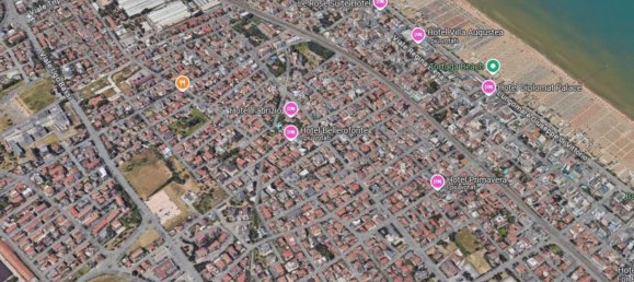 4 rooms Apartment in Ferrara, Italy No. 19542 10