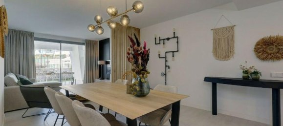 2 chambres Appartement à Estepona, Spain No. 120509 4