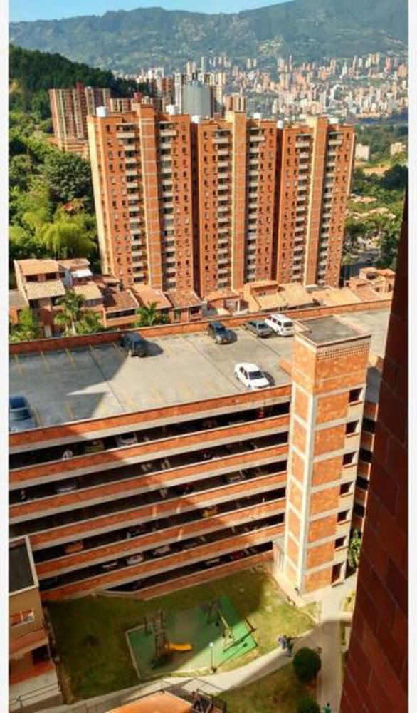 3 bedrooms Apartment in Medellin, Colombia No. 2319