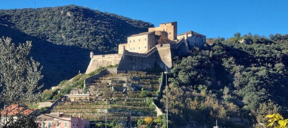 3 rooms Apartment in Finale Ligure, Italy No. 133849 2