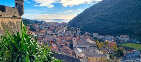 3 rooms Apartment in Finale Ligure, Italy No. 133849 24