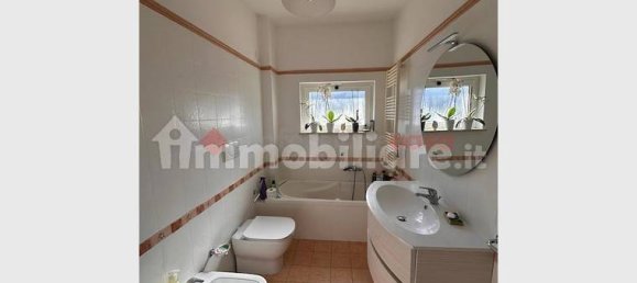 2 bedrooms Apartment in Avezzano, Italy No. 278580 6