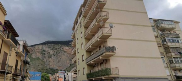 Apartamento de 3 habitaciónes en Capaci, Italy No. 40552 2