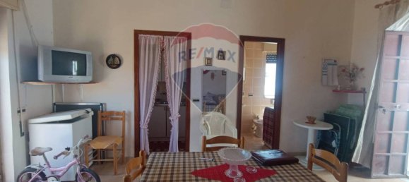 2 bedrooms Apartment in Agrigento, Italy No. 273033 4