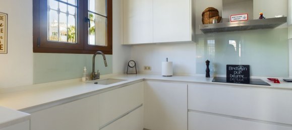 Вилла с 4 спальнями в Эстепона, Испания № 136234 13