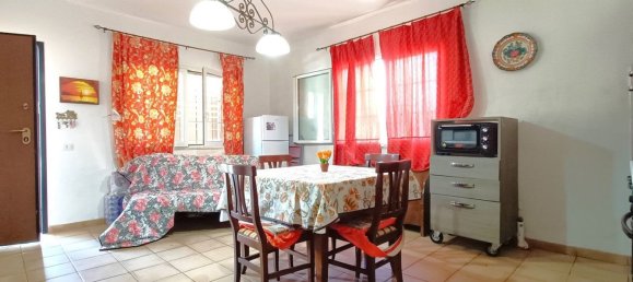 Квартира с 3 спальнями в Ардеа, Италия № 310823 8