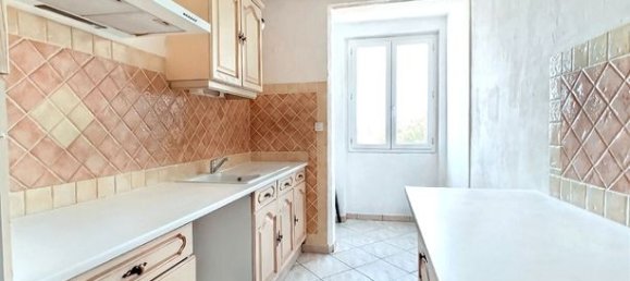 3 bedrooms Apartment in Le Pontet, France No. 309018 2