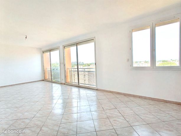 3 bedrooms Apartment in Le Pontet, France No. 309018