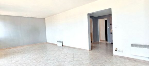 3 bedrooms Apartment in Le Pontet, France No. 309018 5