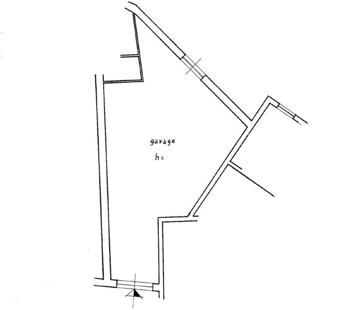  مرآب في Artena, Italy 83متر مربع رقم 108428