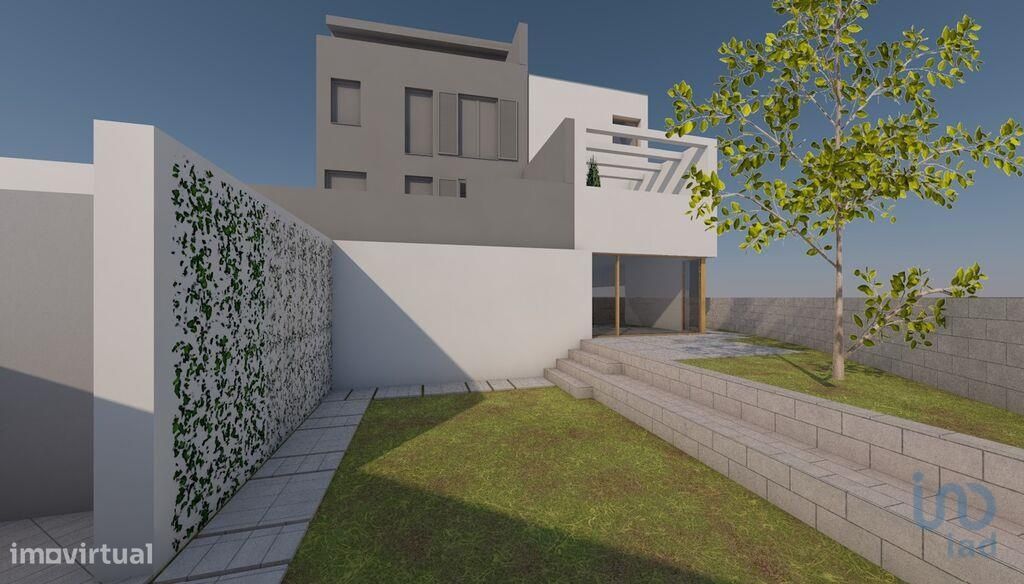 4 bedrooms Villa in Porto, Portugal No. 143121