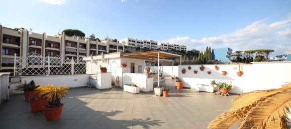 3 bedrooms Penthouse in Gaeta, Italy No. 82611 20