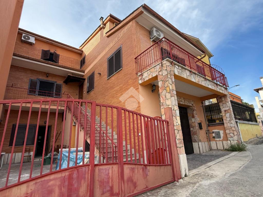 3 bedrooms Apartment in Capena, Italy No. 298310