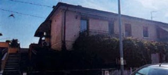 4 rooms Apartment in Piombino Dese, Italy No. 11255 5