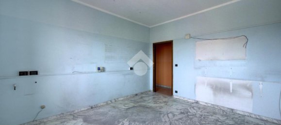 3 bedrooms Apartment in Turin, Italy No. 356643 15