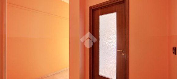 3 bedrooms Apartment in Turin, Italy No. 356643 9