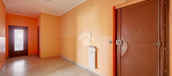 3 bedrooms Apartment in Turin, Italy No. 356643 8