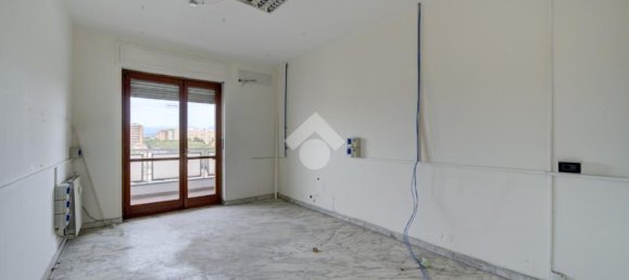 3 bedrooms Apartment in Turin, Italy No. 356643 3