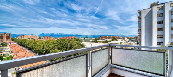 3 bedrooms Apartment in Turin, Italy No. 356643 22