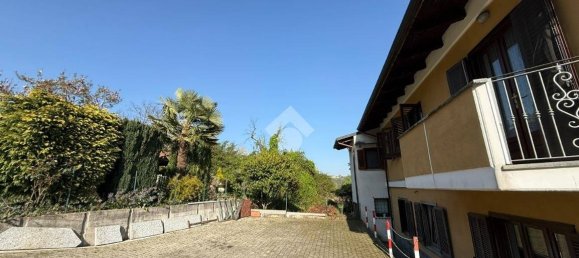 3 bedrooms House in Castellamonte, Italy No. 302141 32