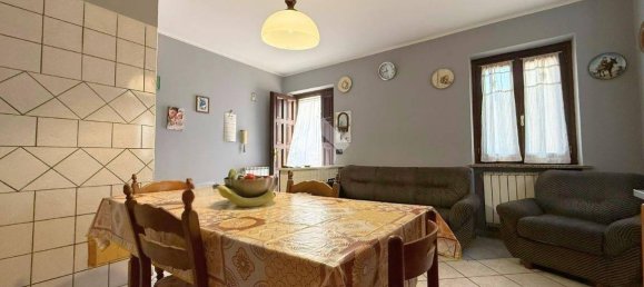 3 bedrooms House in Castellamonte, Italy No. 302141 15