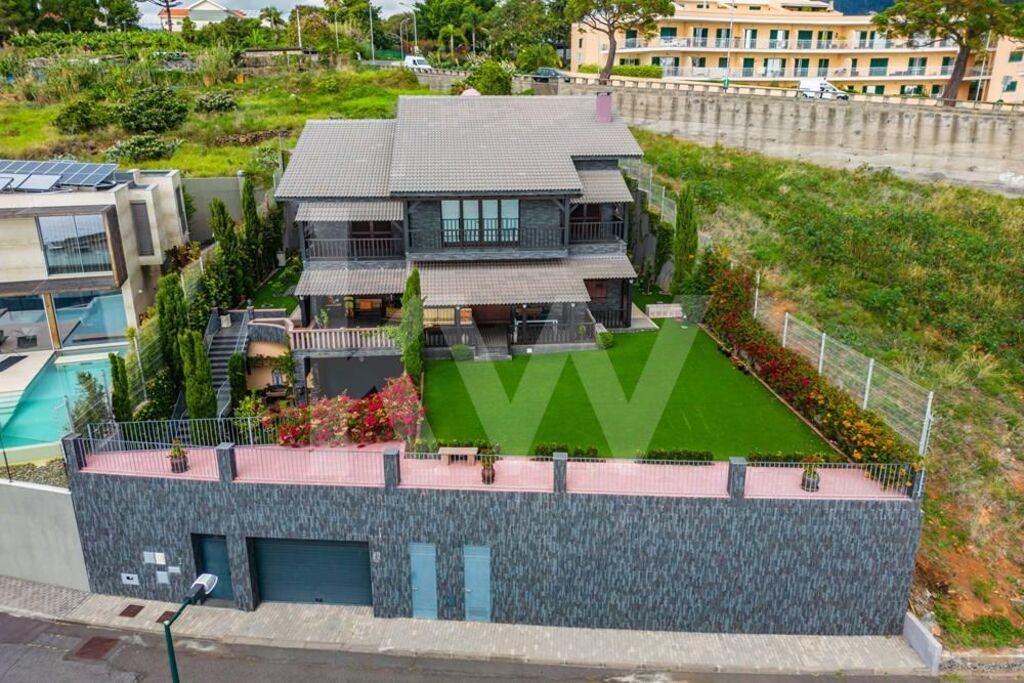 4 غرف نوم منزل في Funchal, Portugal رقم 107792