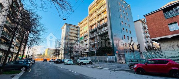 2 bedrooms Apartment in Milan, Italy No. 239617 36