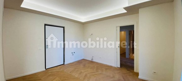 2 bedrooms Apartment in Milan, Italy No. 239617 5