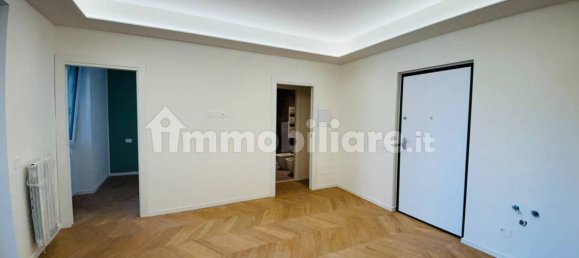 2 bedrooms Apartment in Milan, Italy No. 239617 2