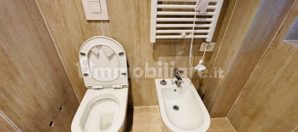2 bedrooms Apartment in Milan, Italy No. 239617 14