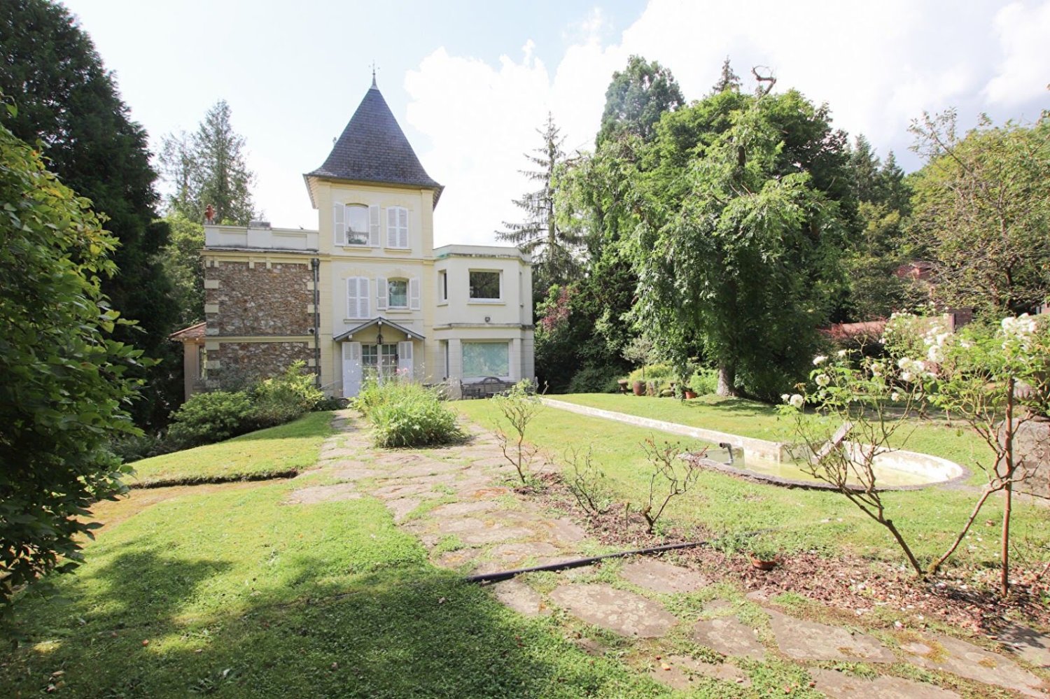 Castelos T7 em Gif-sur-Yvette, France N.º 293234