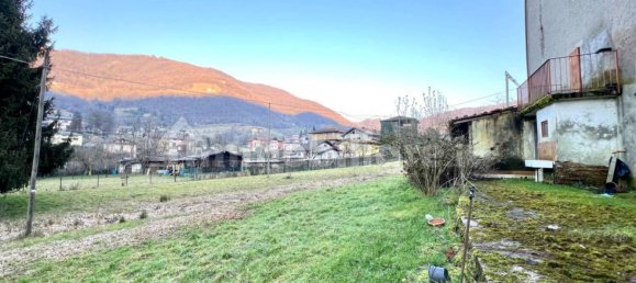 4 bedrooms House in Albino, Italy No. 162612 7