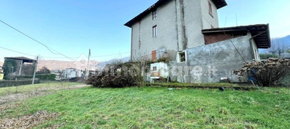 4 bedrooms House in Albino, Italy No. 162612 16