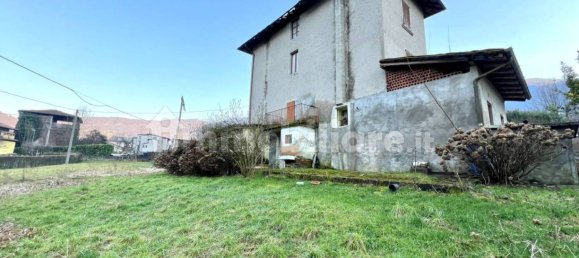 4 bedrooms House in Albino, Italy No. 162612 15