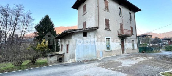 4 bedrooms House in Albino, Italy No. 162612 9