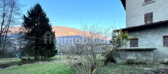 4 bedrooms House in Albino, Italy No. 162612 12