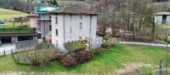 4 bedrooms House in Albino, Italy No. 162612 5