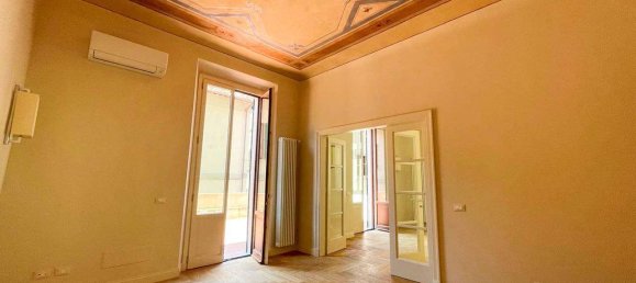 Apartamento T3 em Florence, Italy N.º 271941 2