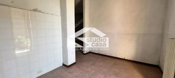 Casa de 4 dormitorios en Cumignano sul Naviglio, Italy No. 361958 39