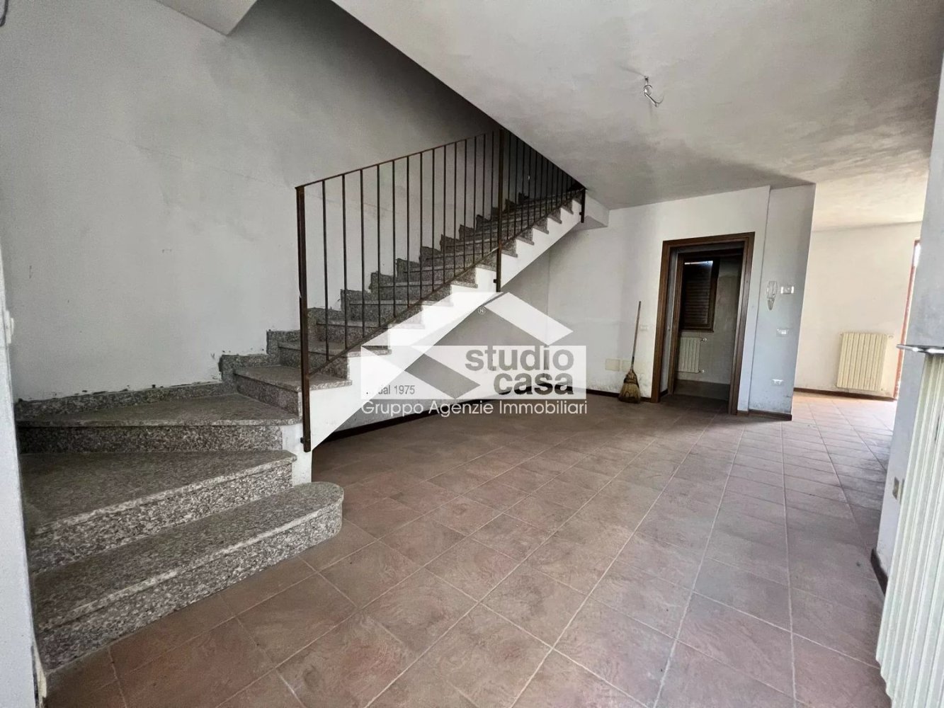 Casa de 4 dormitorios en Cumignano sul Naviglio, Italy No. 361958