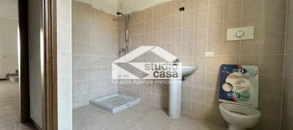 Casa de 4 dormitorios en Cumignano sul Naviglio, Italy No. 361958 28