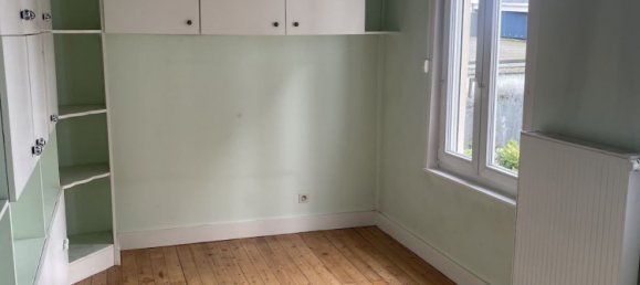 6غرفة منزل في Saint-Quentin, France رقم 153643 9