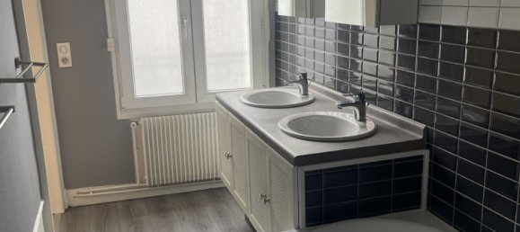 6غرفة منزل في Saint-Quentin, France رقم 153643 10