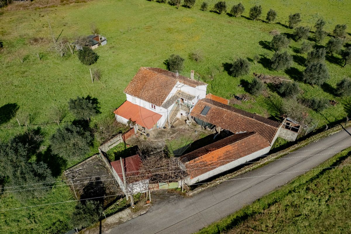 Дом с 3 спальнями в Вила Нова ди Пояриш, Португалия № 155735