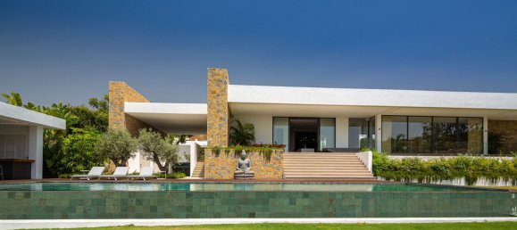 Villa de 6 dormitorios en Marbella, Spain No. 10101 3