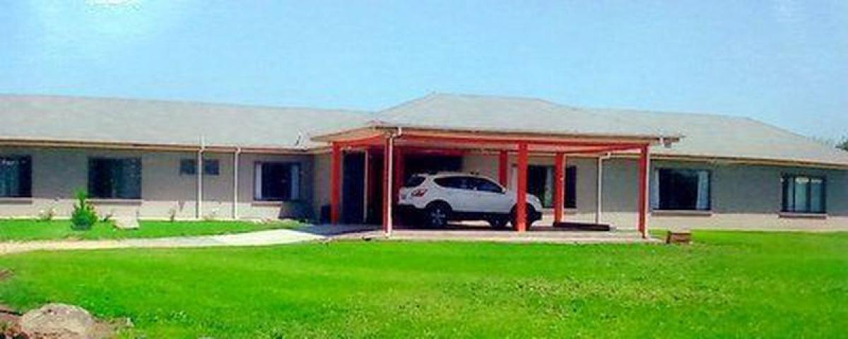  Land in Villa O'Higgins, Chile No. 796